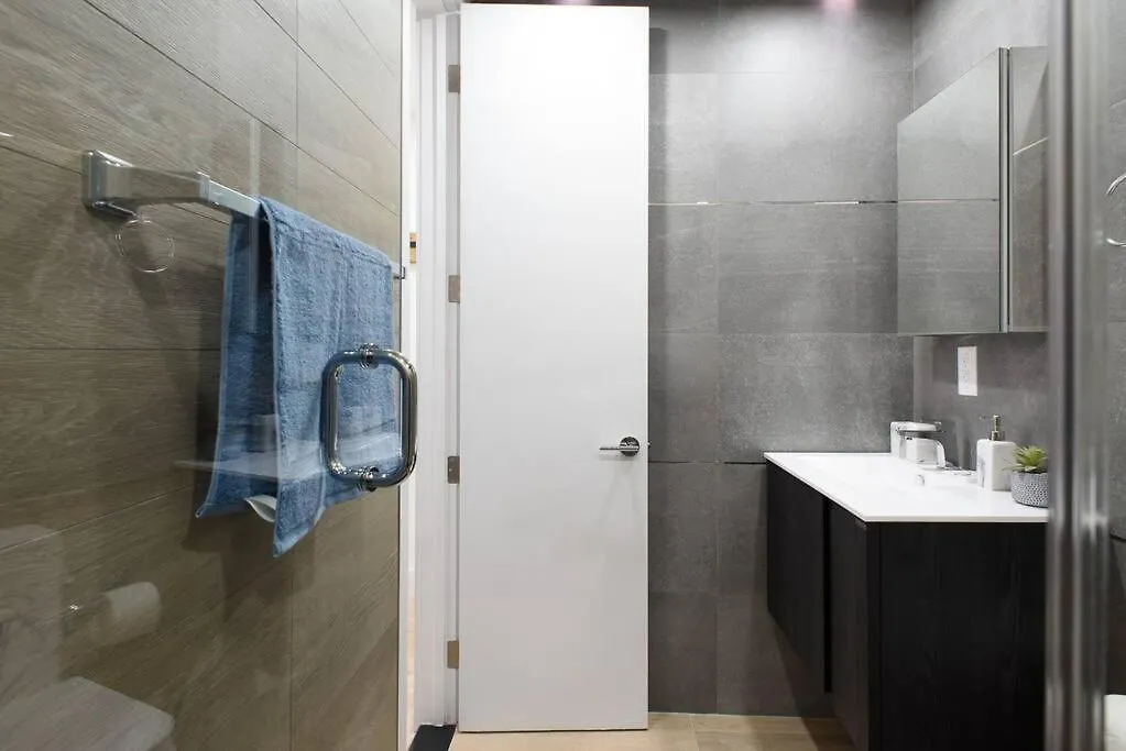 1597-5 New Studio Prime Ues W D In Unit New York 0*,  United States