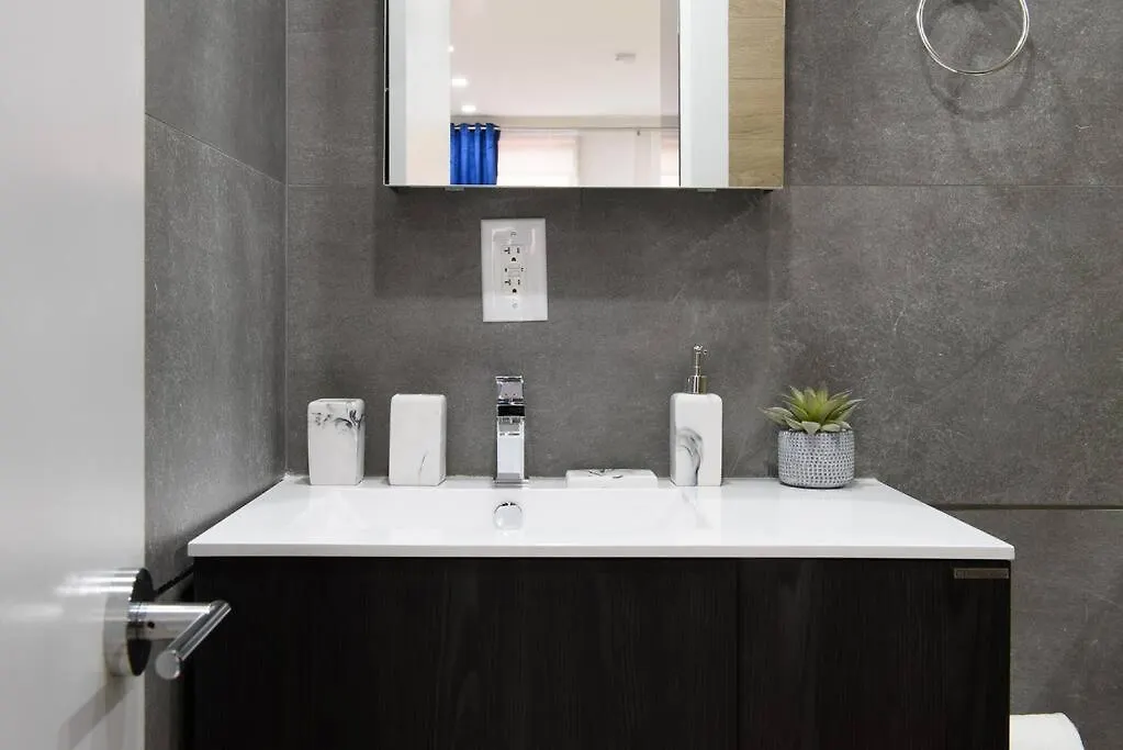 1597-5 New Studio Prime Ues W D In Unit New York